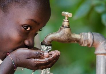 De l'eau pour le Sahara. Un bouffée d'air