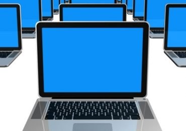 Ordinateur pour le Sahara. Accès à la technologie.